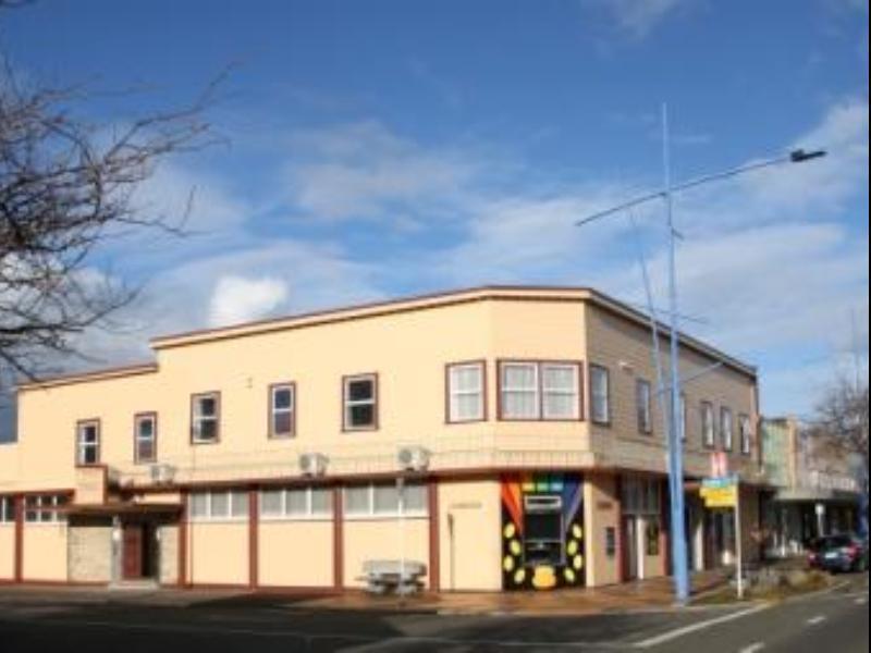 Masonic Hotel Waitara Exterior photo